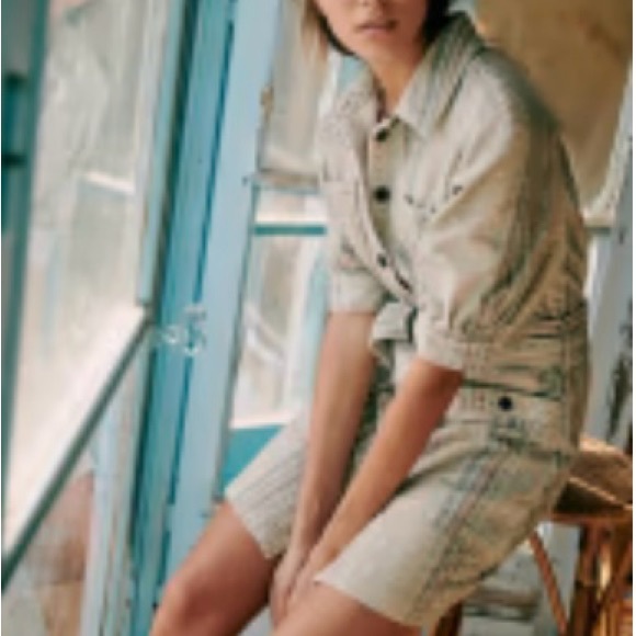 Sezane Dresses & Skirts - NWOT Sézane ✨Archives✨ Denim Collared Belted Button Up Mini Dress Beige/Green